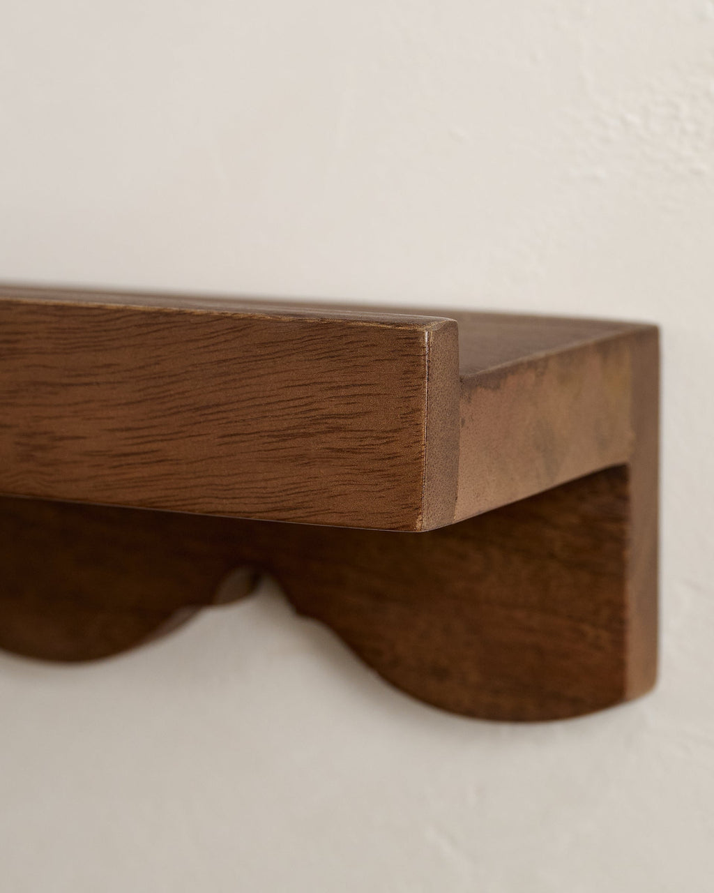 Mavelle Abigail Vintage Inspired Picture Ledge wall shelf - Side View