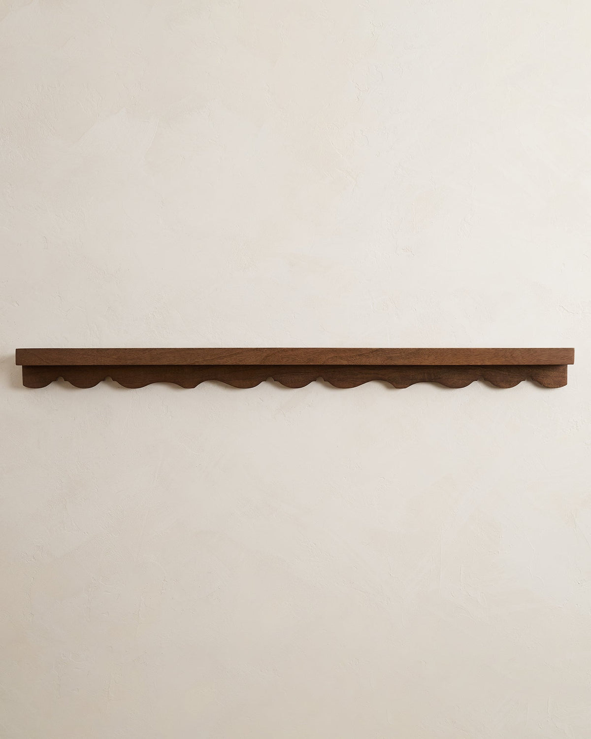 Mavelle Abigail Vintage Inspired Picture Ledge wall shelf - Close-Up