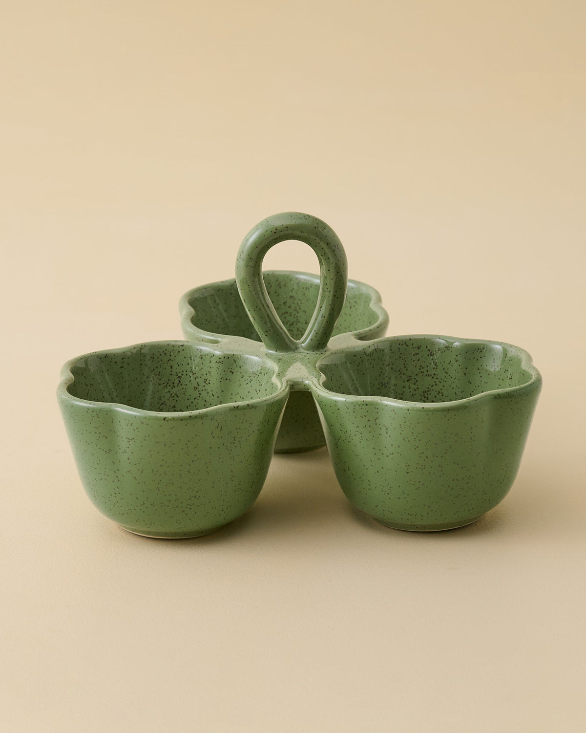 Mavelle Green Scalloped Trio Snack Bowl bowl