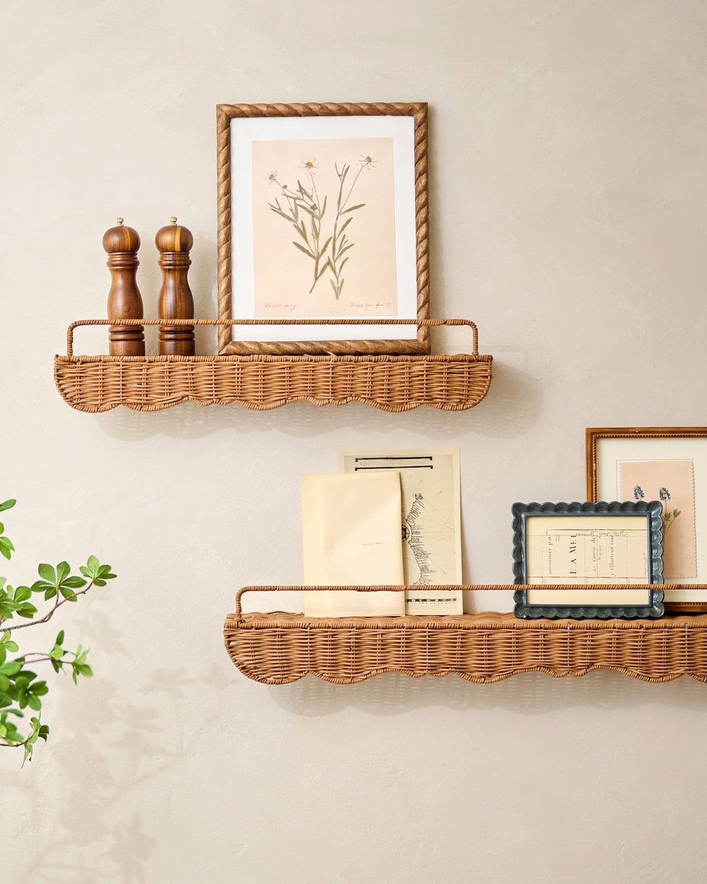 Mavelle Robin Woven Rattan Picture Ledge wall shelf - Detail View
