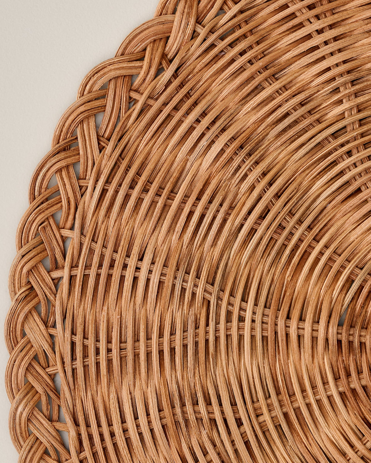 Mavelle Rattan Charger, Set of 4 tablecloth