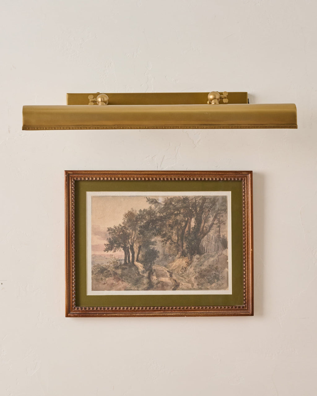 Mavelle Vienna Wired Picture Light wall sconce - Detail View