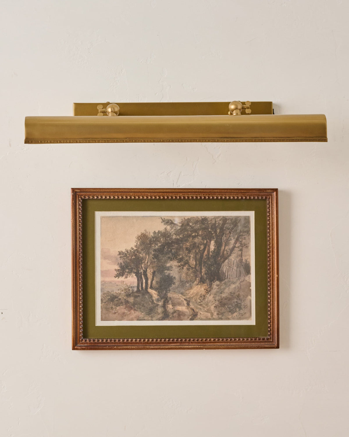 Mavelle Vienna Wired Picture Light wall sconce - Detail View