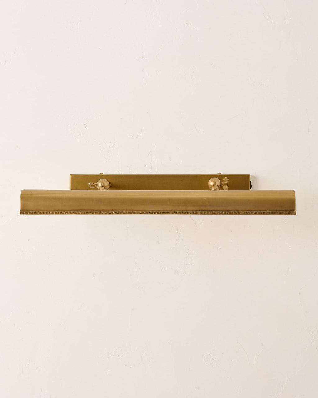 Mavelle Vienna Wired Picture Light wall sconce