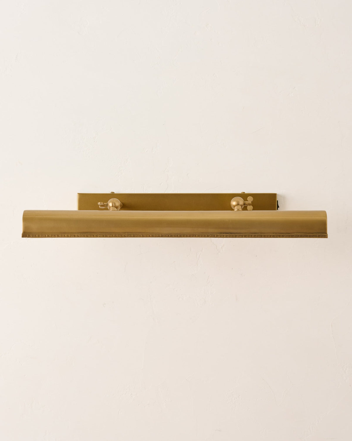 Mavelle Vienna Wired Picture Light wall sconce