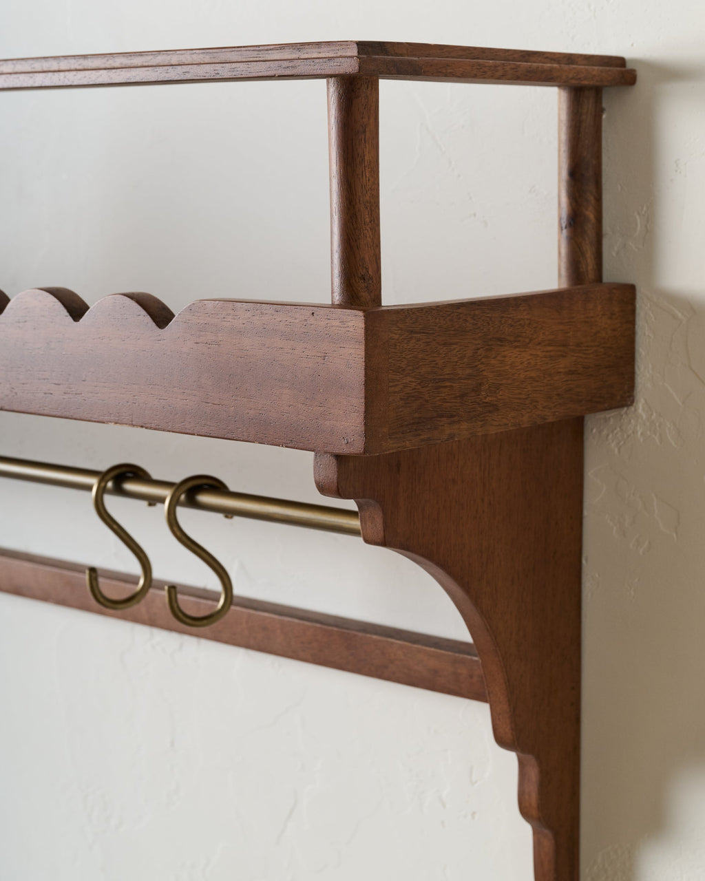Mavelle Anderson Scallop Shelf with Rail wall shelf - Close-Up