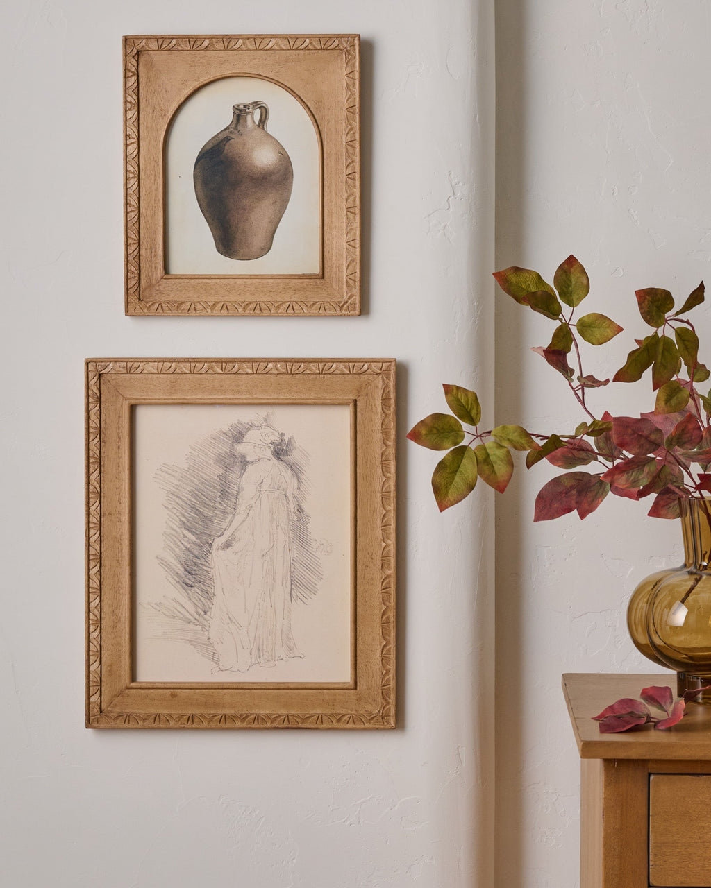 Mavelle Beckett Wall Frame picture frame - Detail View