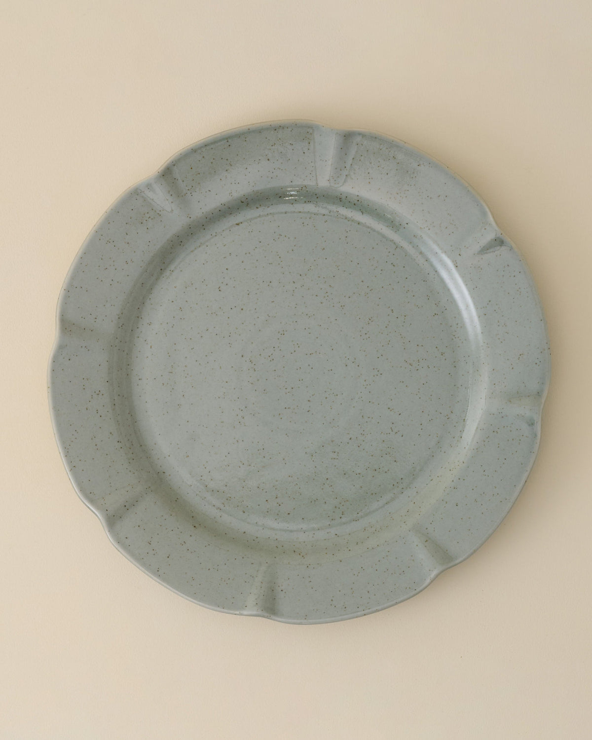 Mavelle Green Speckle Heirloom Scallop Plate dinnerware set