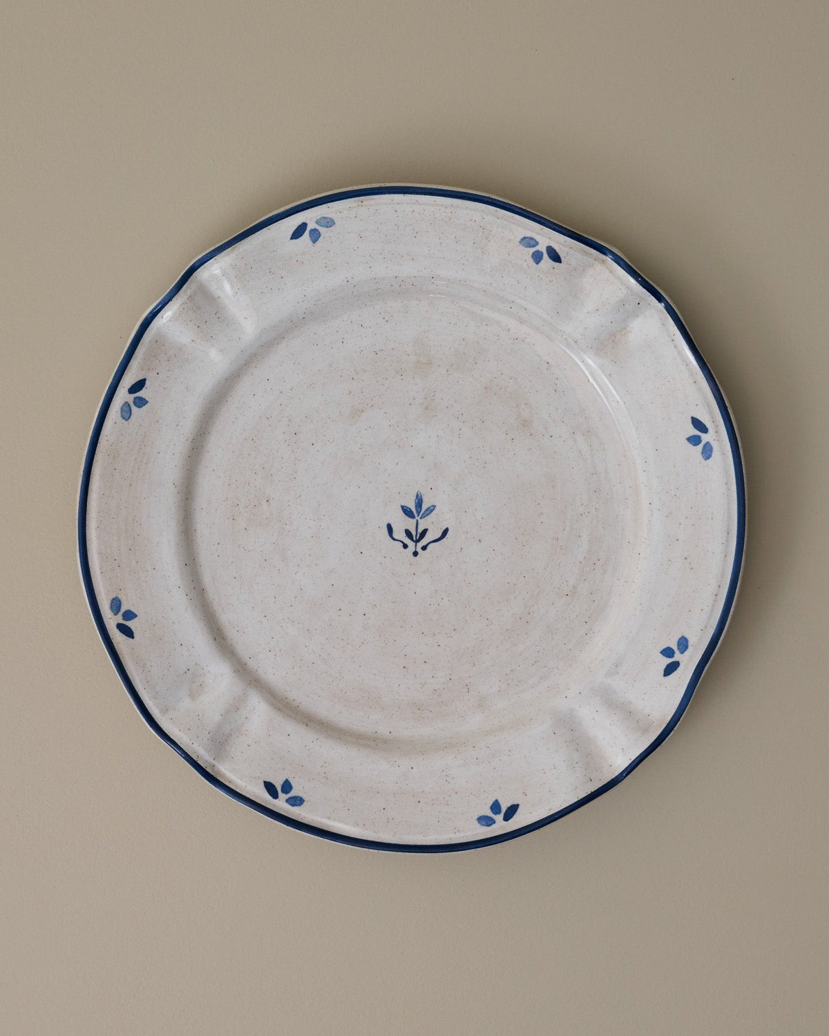 Mavelle Juliet Plate dinnerware set - Detail View