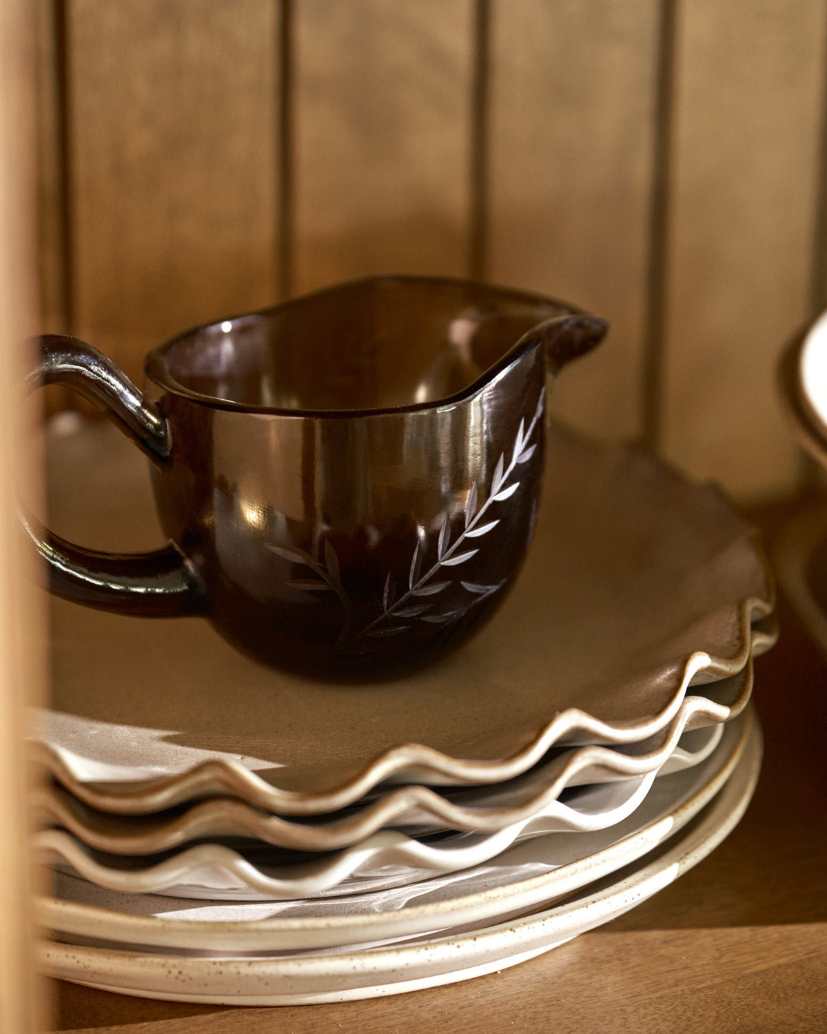 Mavelle Brown Etched Glass Gravy Boat serving piece - Detail View
