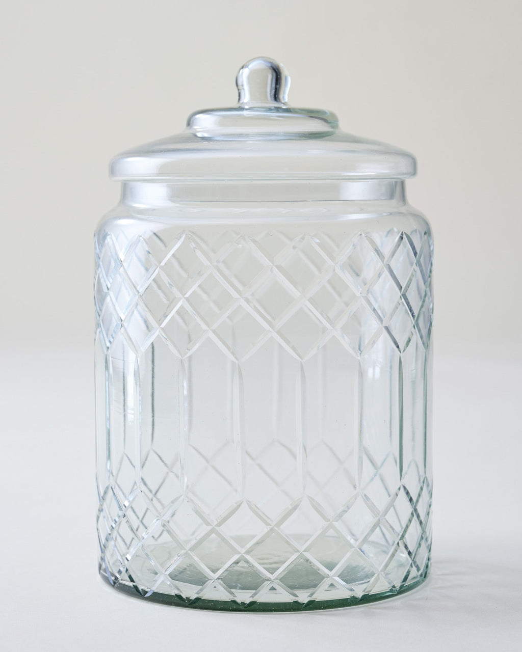 Mavelle Vintage-Inspired Cut Glass Cookie Jar kitchen storage piece - Detail View