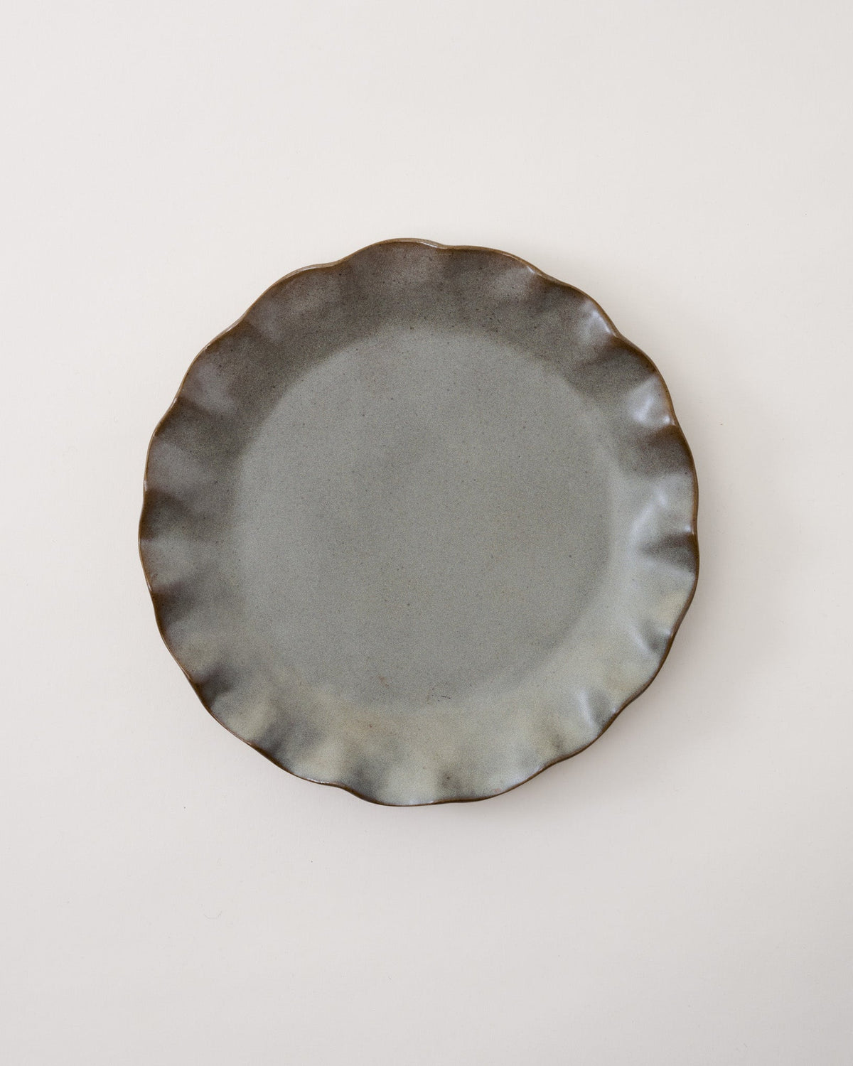 Mavelle Green Organic Ruffle Edge Plate dinnerware set - Styled in Room