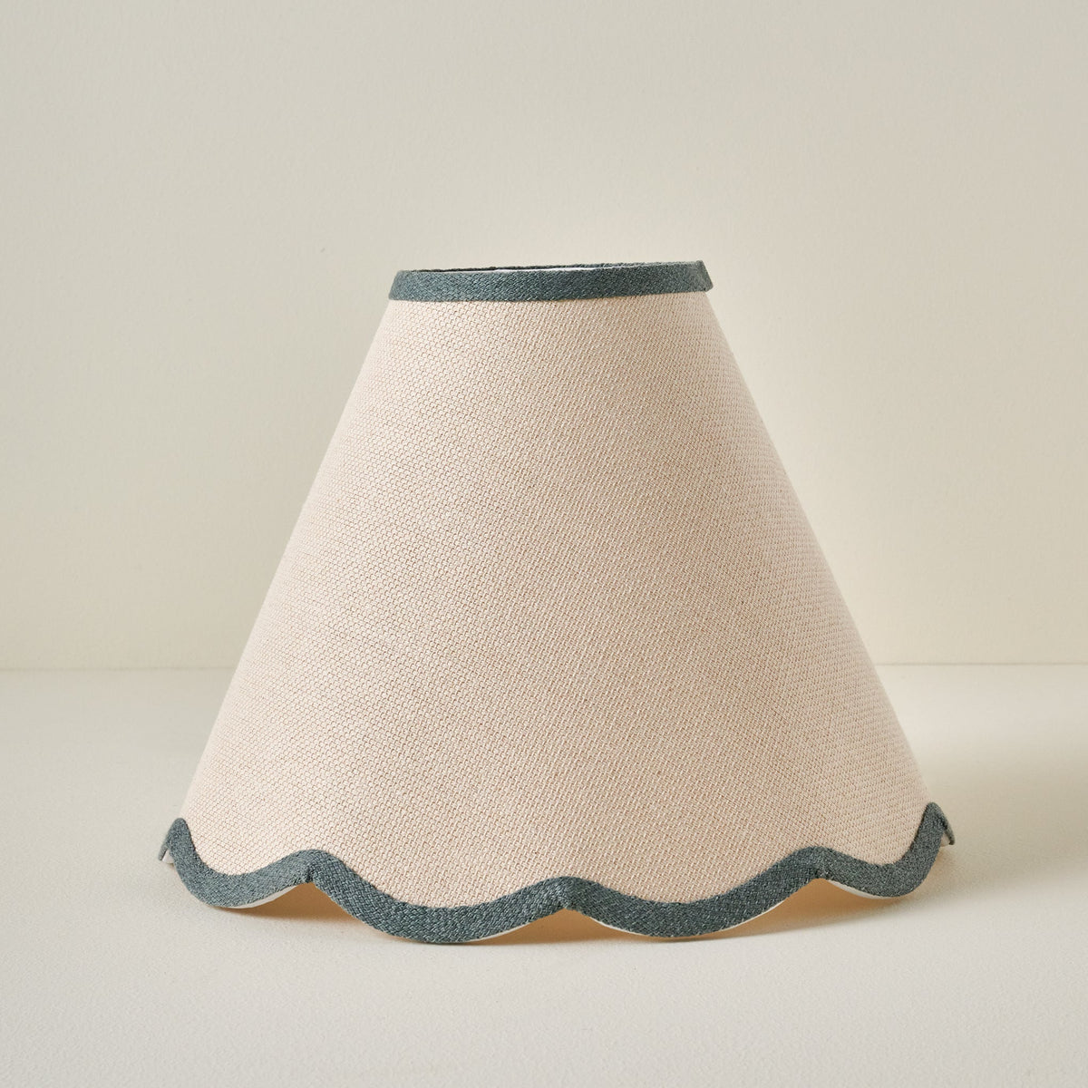 Mavelle Charcoal Wavy Trim Linen Shade lamp shade - Detail View