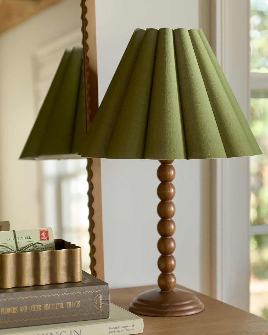 Mavelle Linden Table Lamp table lamp - Detail View