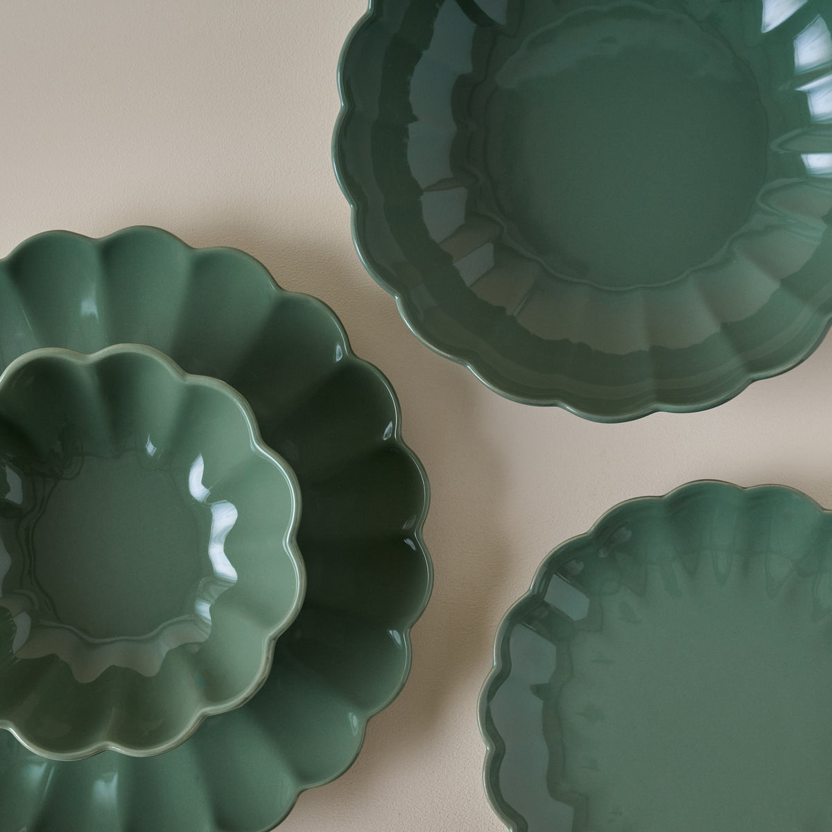 Mavelle Seagrass Scalloped 4-Piece Place Setting dinnerware set