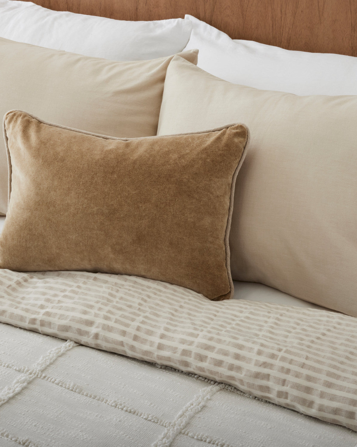 Mavelle Antique White & Oatmeal Stripe Linen Cotton Duvet Cover duvet cover - Close-Up