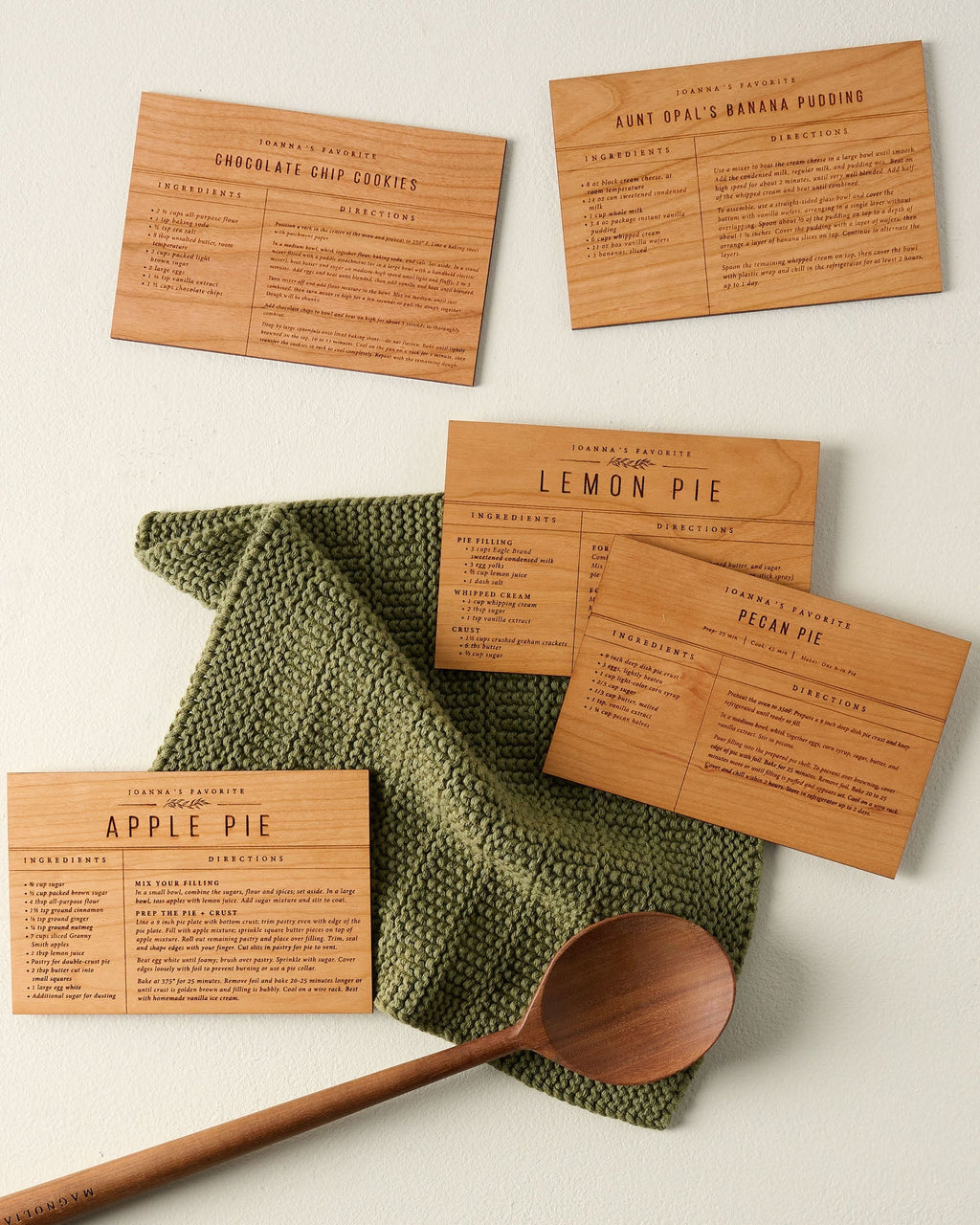 Mavelle Wooden Recipe Card kitchen tool - Detail View