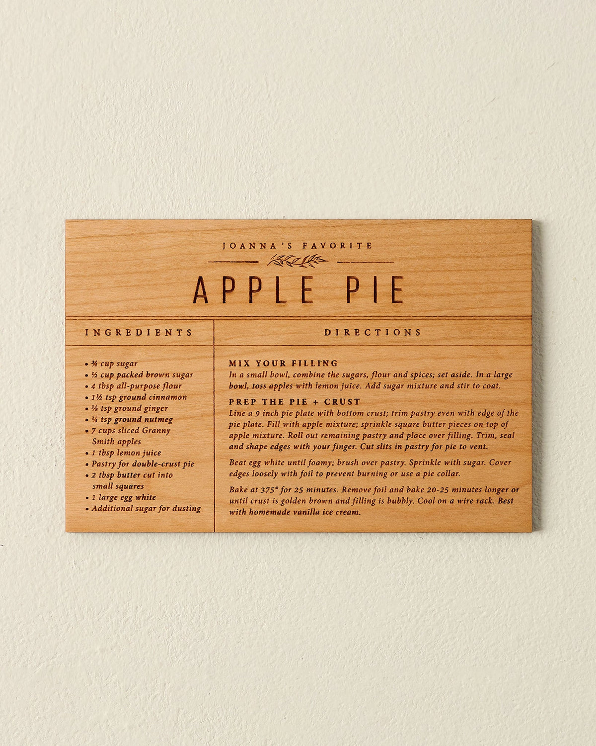 Mavelle Wooden Recipe Card kitchen tool - Close-Up
